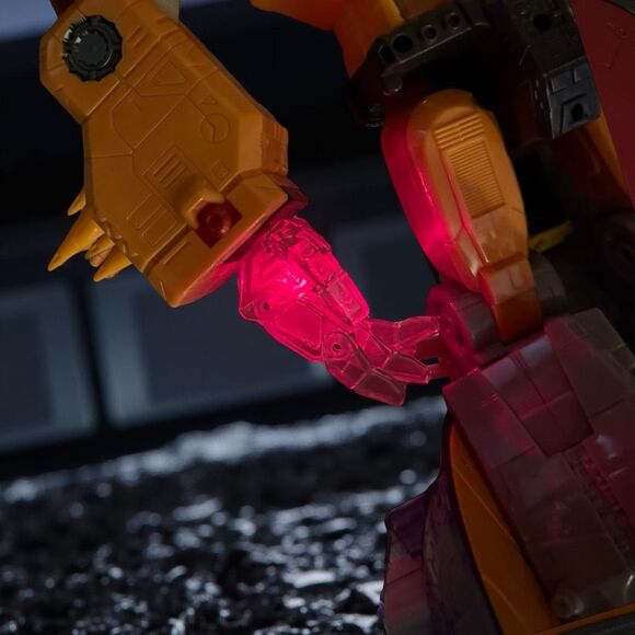 Hasbro 2002 Transformers Armada Supreme Class UNICRON Planet w/Missile - Picture 7 of 14